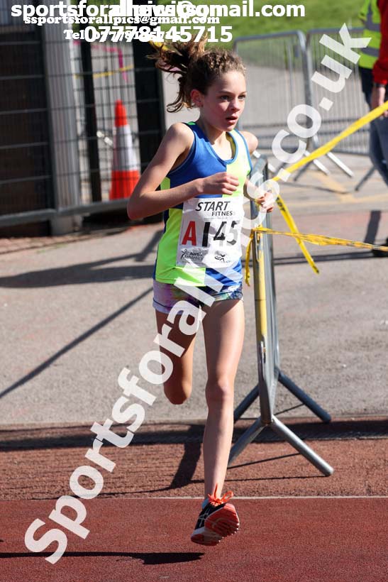 Girls under-13s  Northern 3 Stage Road Relay, SportsCity, Manchester. Photo: David T. Hewitson/Sports for All Pics
